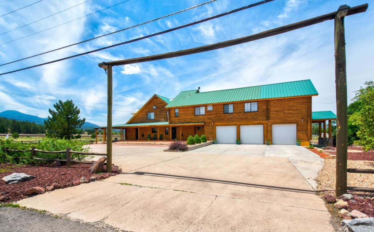 Quarter Horse Inn & Lodge Williams Exterior photo